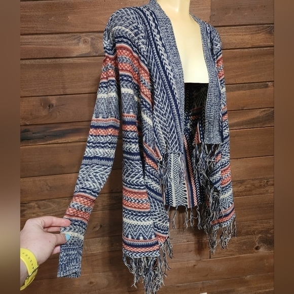 ALMOST Famous BOHO cardigan​ - Picture 2 of 9